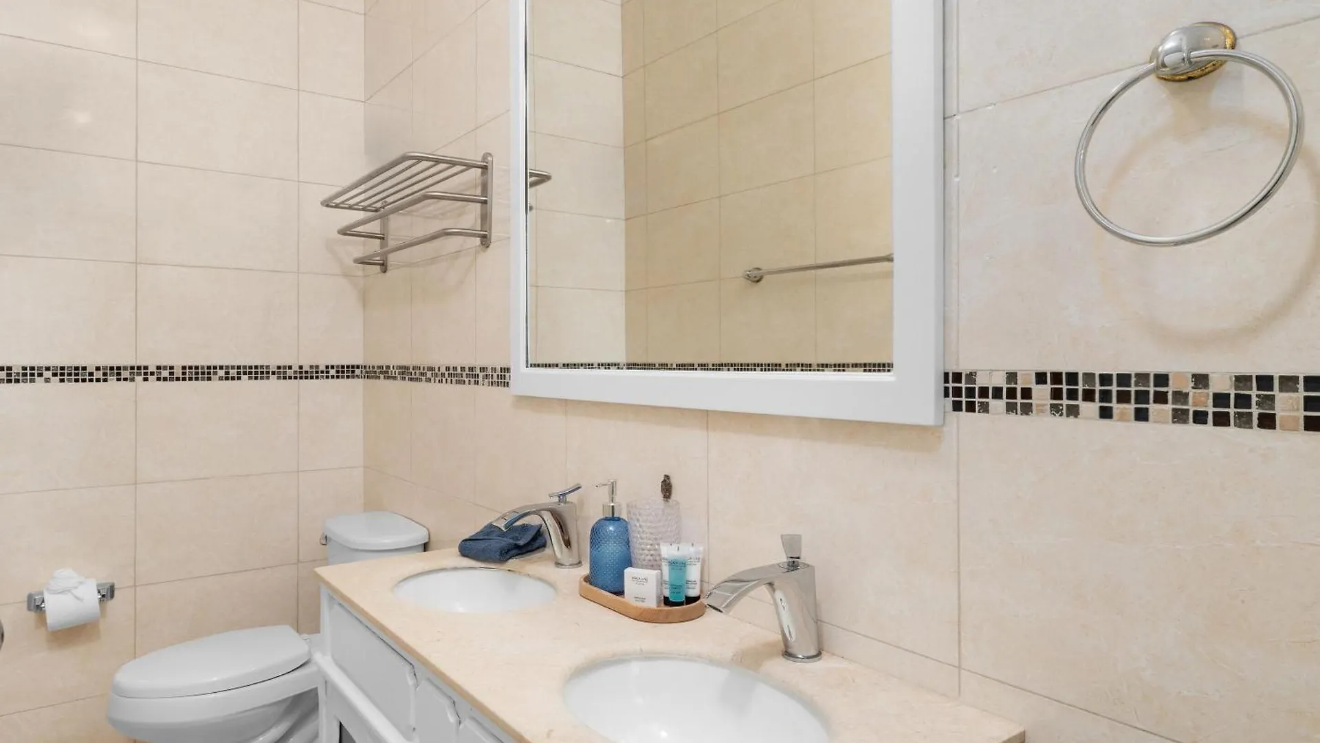 Aruba Breeze C4 Villa Palm Beach 0*,  Aruba