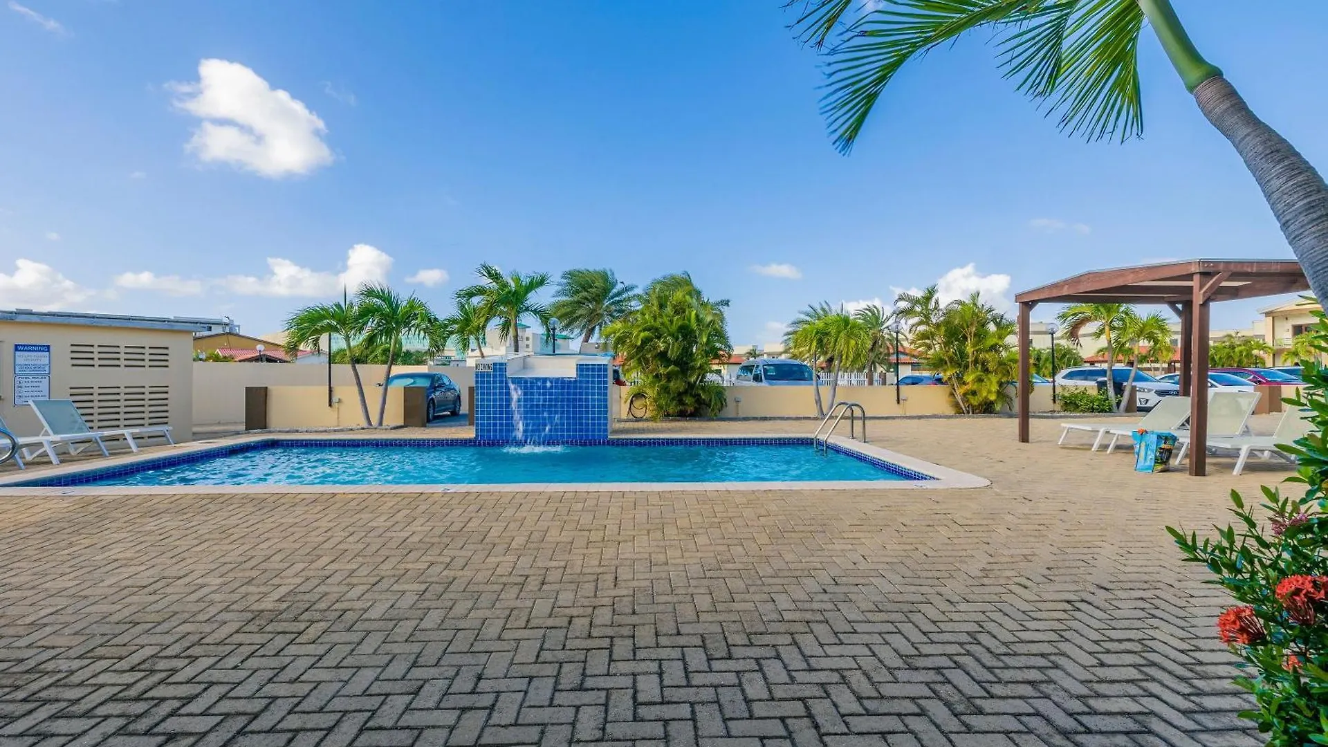 Aruba Breeze C4 Vila Palm Beach 0*,  Aruba